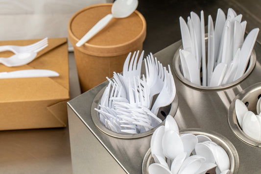 AmerCareRoyal Take-Out/Dine-In/Disposable Cutlery And Utensils/Disposable Cutlery/Disposable Forks Medium Heavy White Polystyrene Forks, Case of 1,000