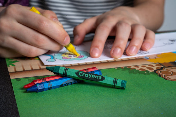 Bulk Crayons - 2000 Crayons (500 Packs of 4 Crayons - 1 each of