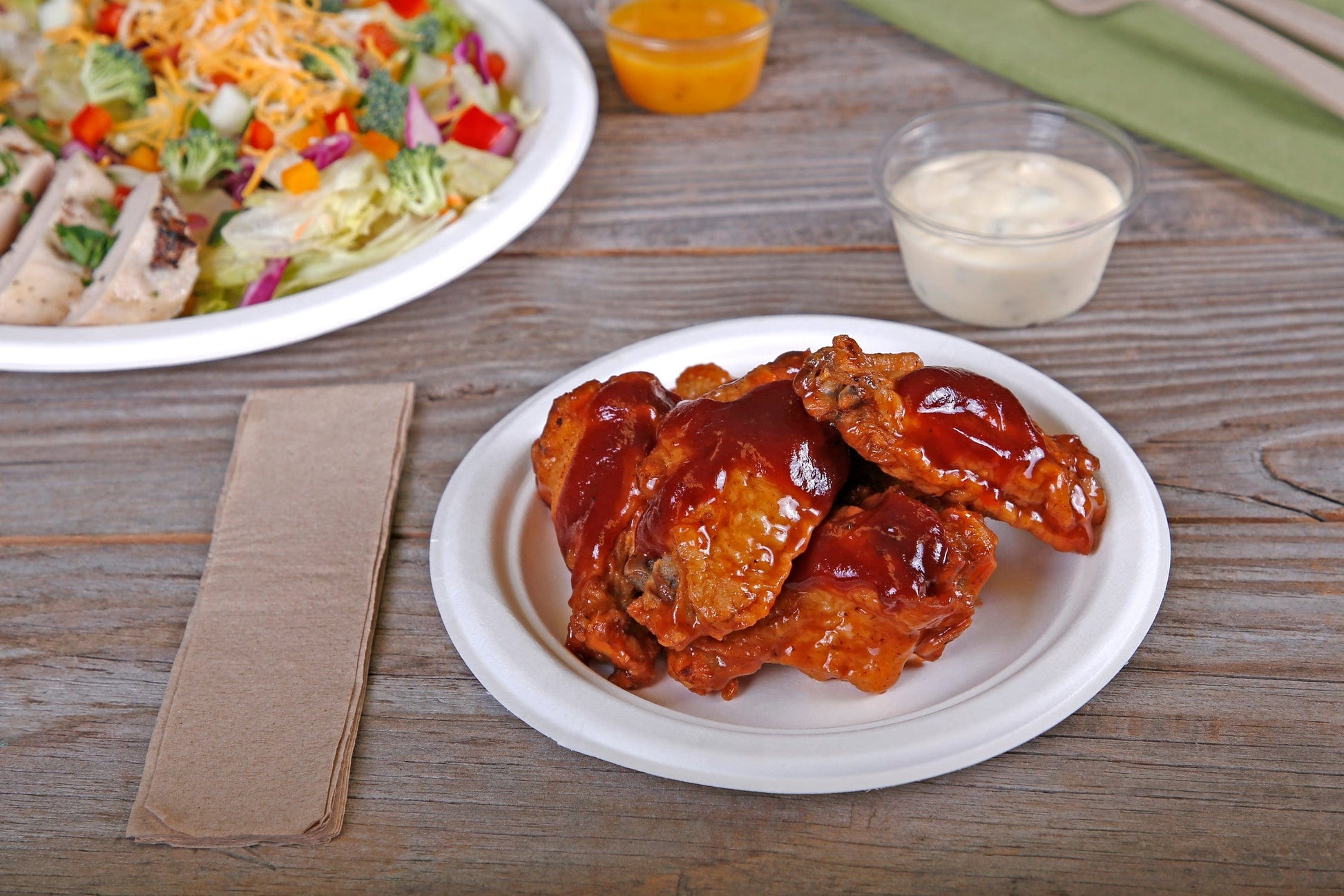 CiboWares.com Take-Out/Dine-In/Disposable Tableware/Disposable Plates 7" Round Heavy Molded Fiber Plates, Case of 1,000