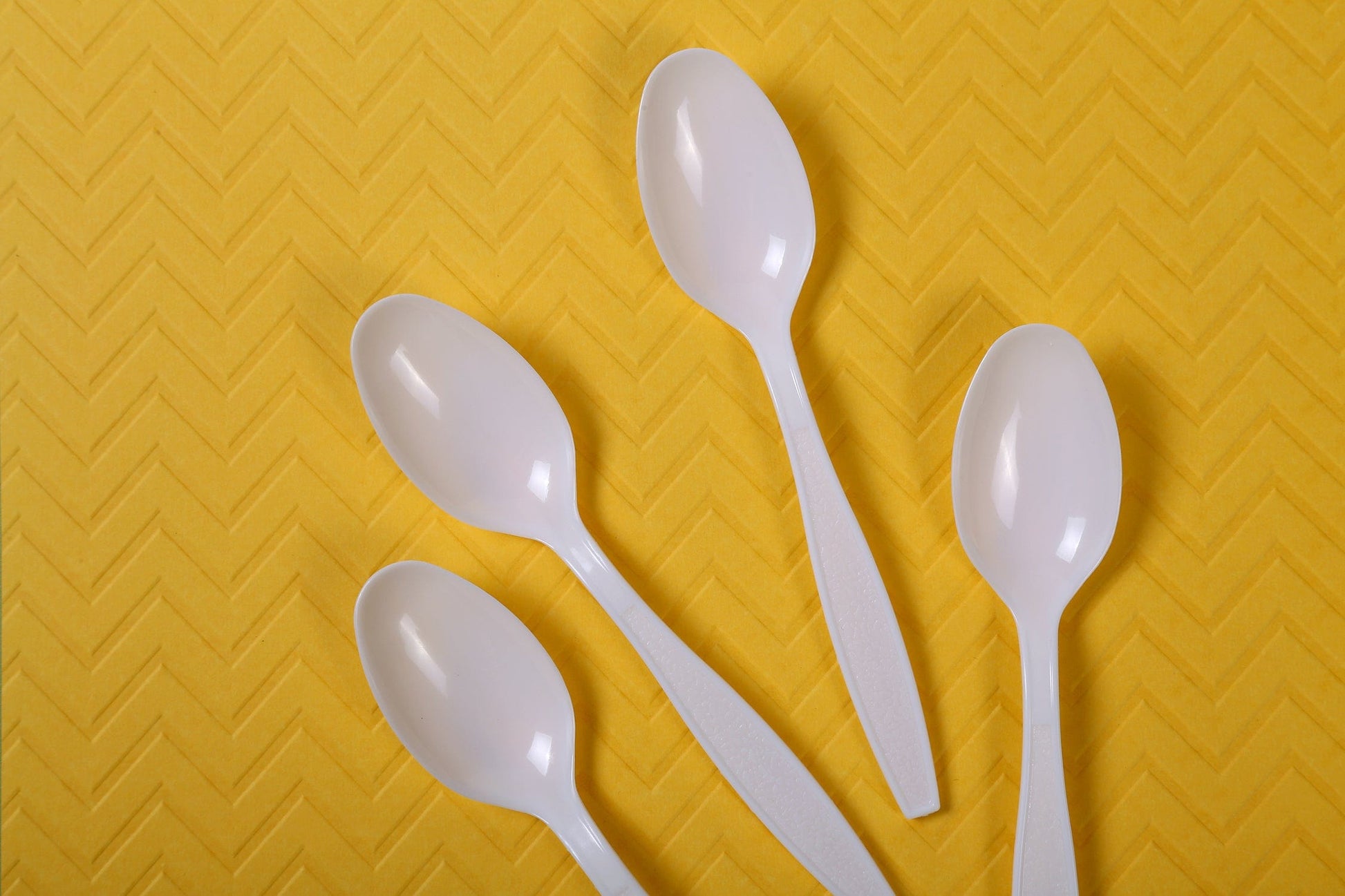 AmerCareRoyal Take-Out/Dine-In/Disposable Cutlery And Utensils/Disposable Cutlery/Disposable Spoons Heavy White Polystyrene Teaspoons, Case of 1,000